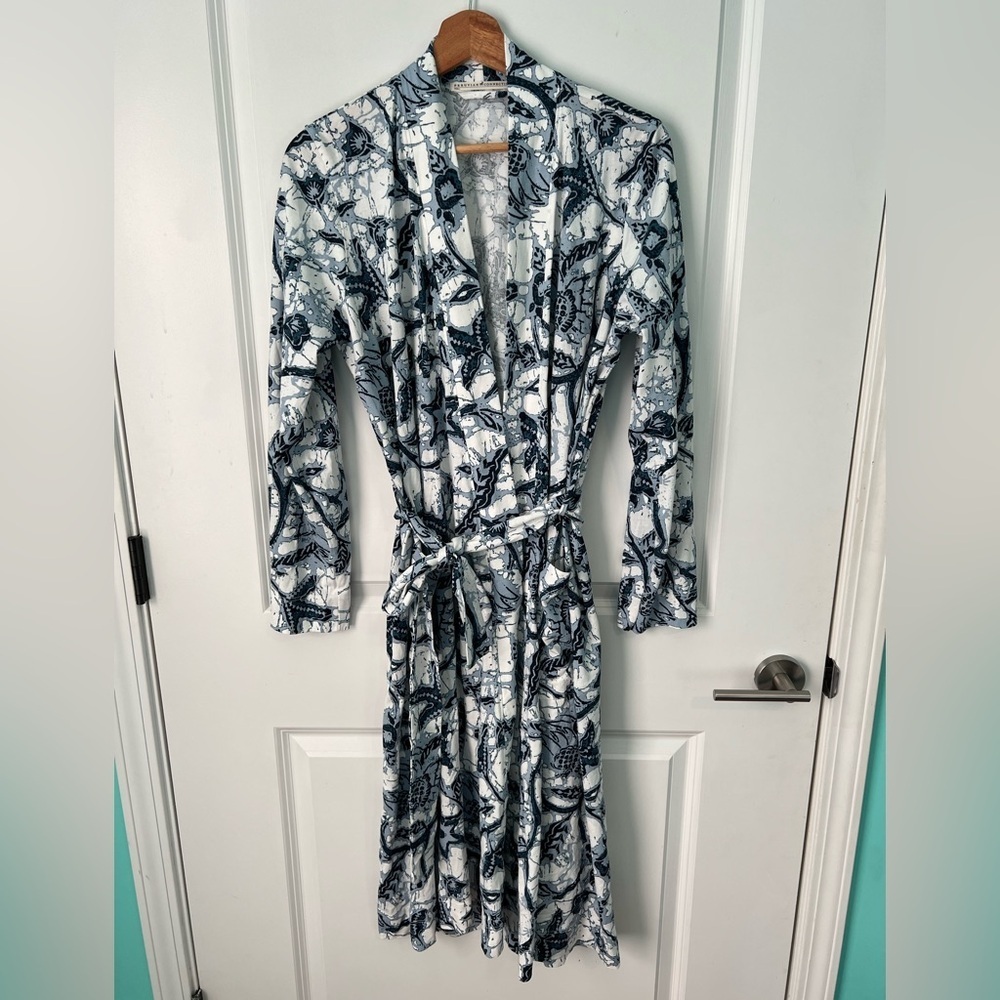 Peruvian Connection Navy and White Robe - Picture 2 of 10